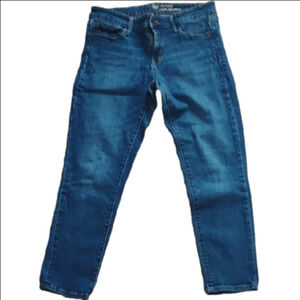 GAP Women's Size 6 Girlfriend Cut Denim Jeans in Deep Blue